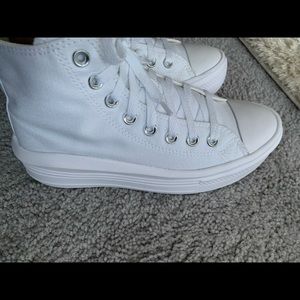 Women’s Platform Converse